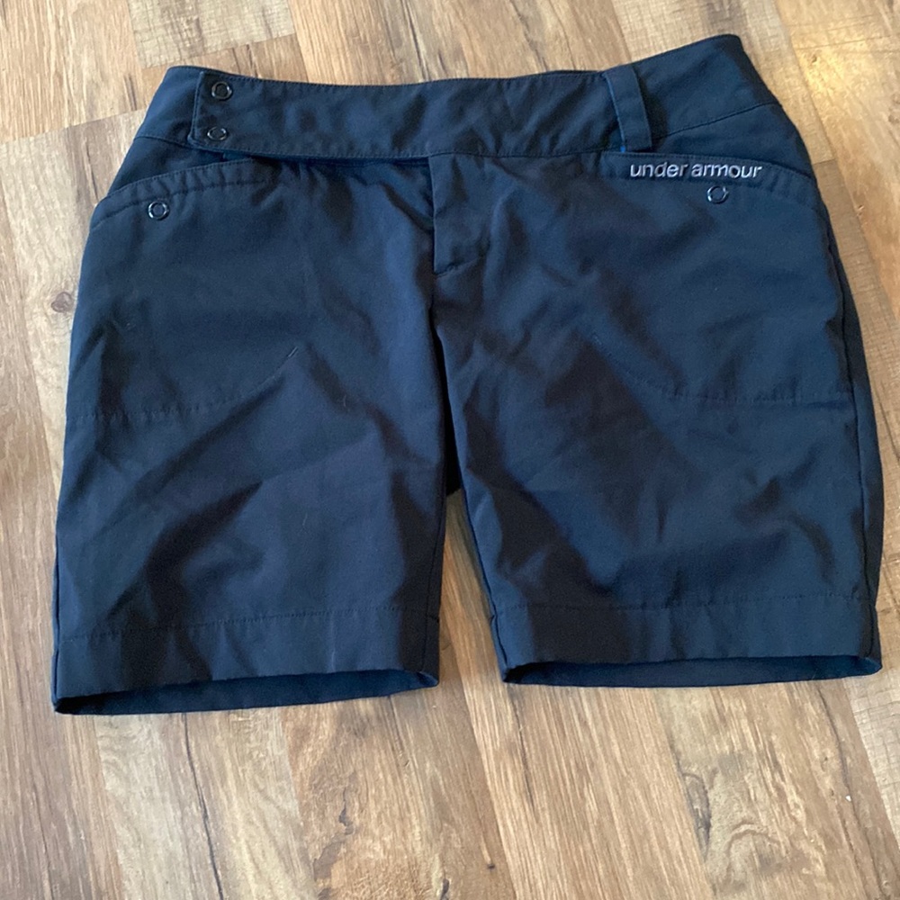 Women’s under armor size to golf shorts